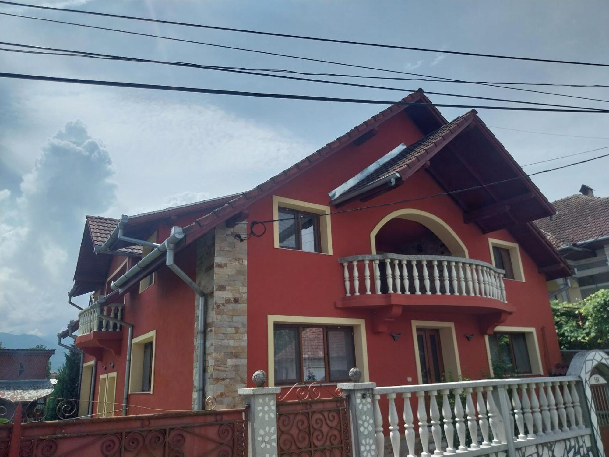 Serena House Cartisoara Luaran gambar