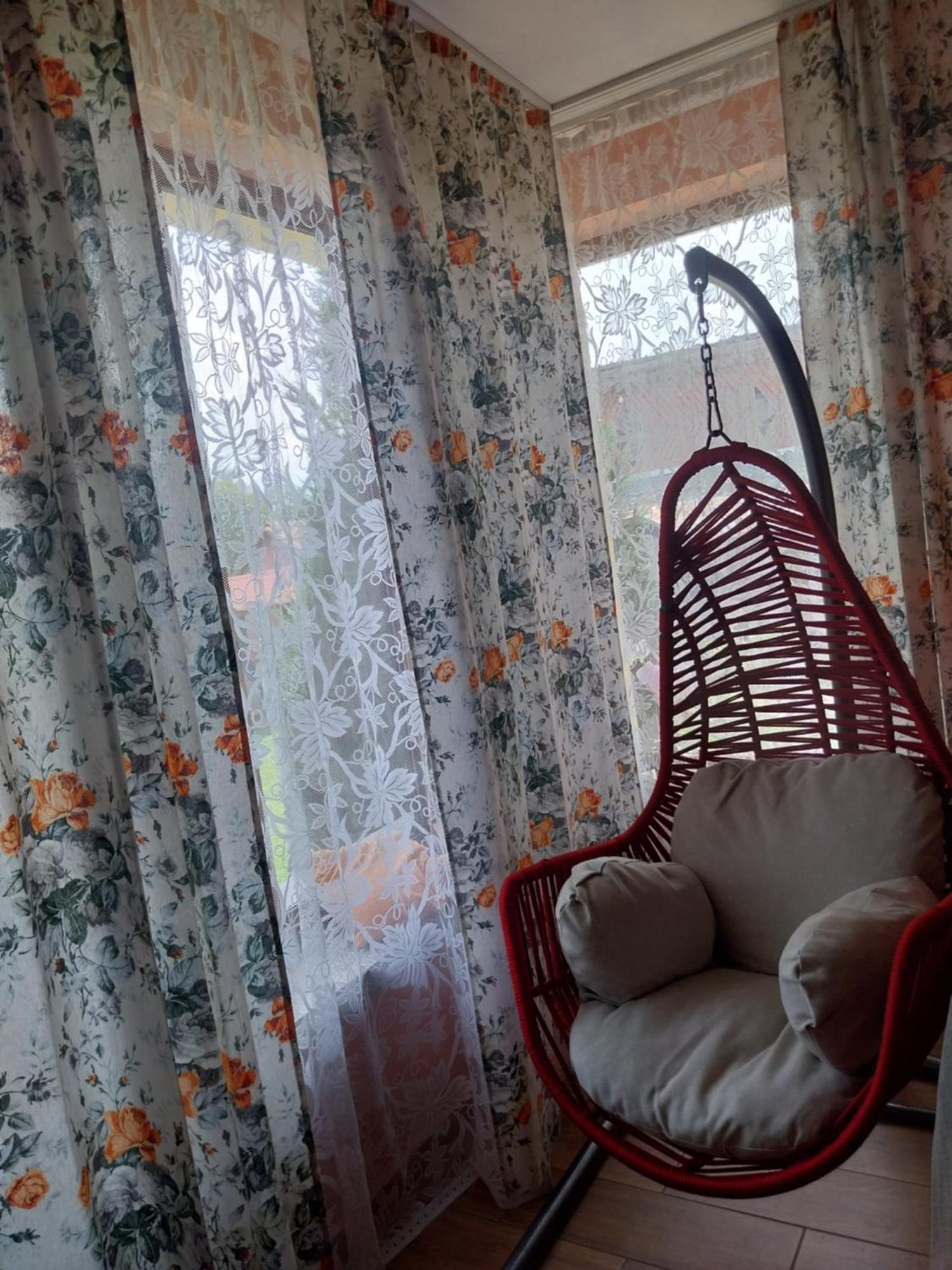 Serena House Cartisoara Luaran gambar