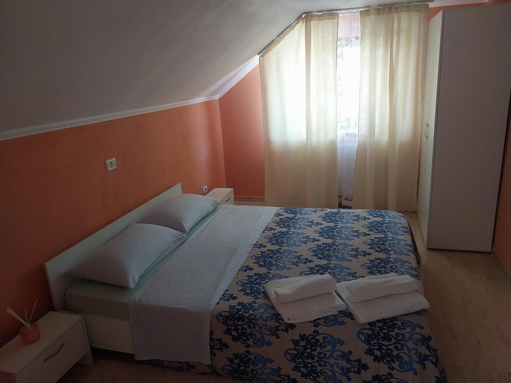 Serena House Cartisoara Luaran gambar